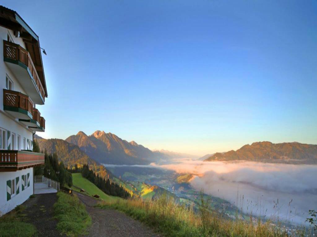 Hotel Hahnbaum St. Johann im Pongau Exterior foto