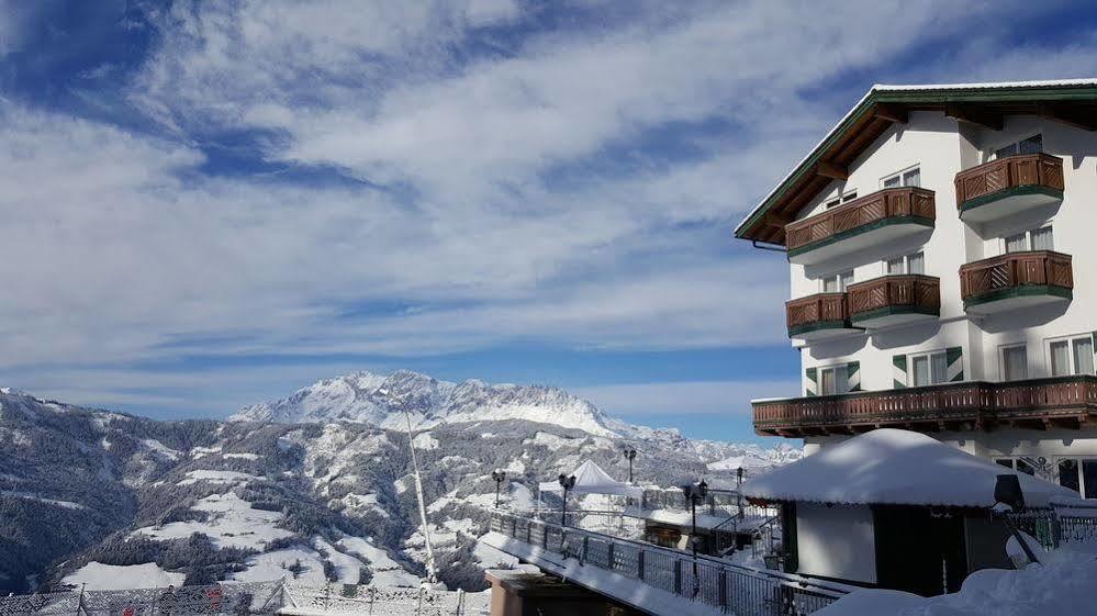 Hotel Hahnbaum St. Johann im Pongau Exterior foto