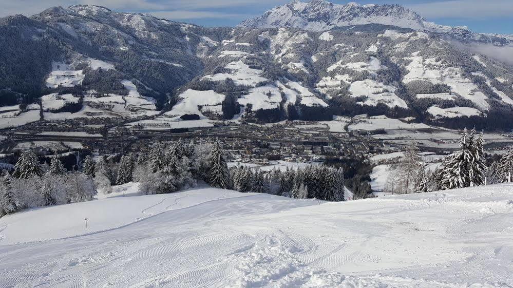 Hotel Hahnbaum St. Johann im Pongau Exterior foto