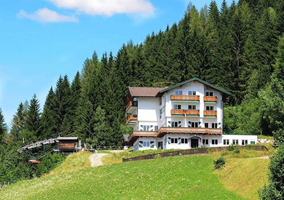 Hotel Hahnbaum St. Johann im Pongau Exterior foto